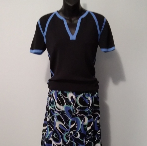 Y2K  Designer Knit Pullover - Picture 9 of 9